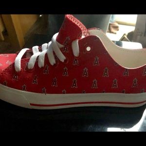 MLB Angel size 7.5